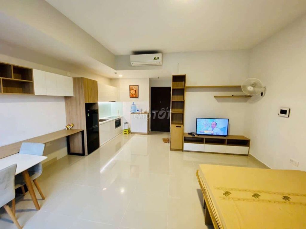Officetel 42 meters y y y in, works at Novaland Botonica Civil Office