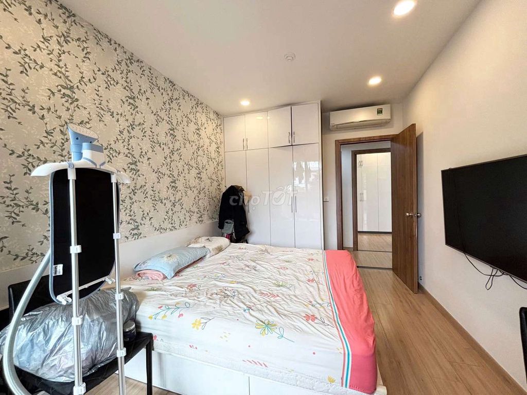 Three bedrooms with a large yard, Novaland Botanica Premier.