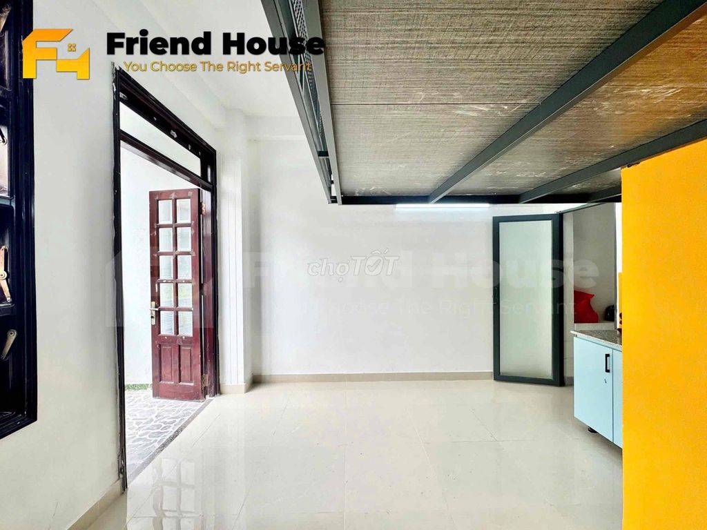 Rent a balcony- Quang Trung