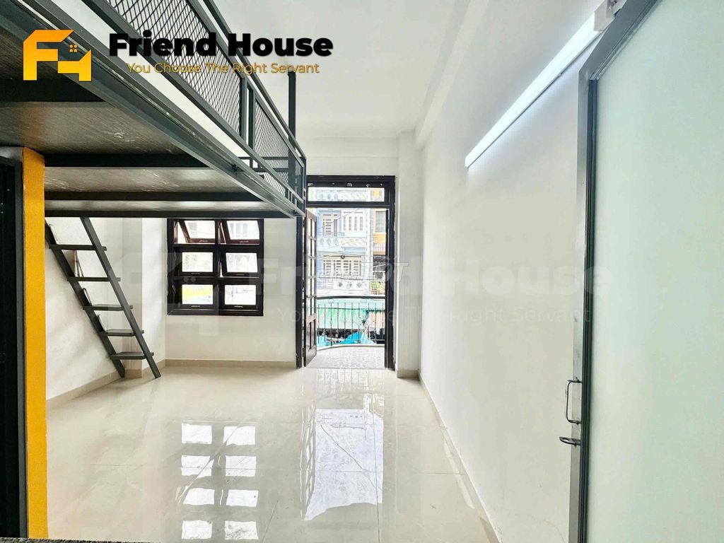 Rent a balcony- Quang Trung