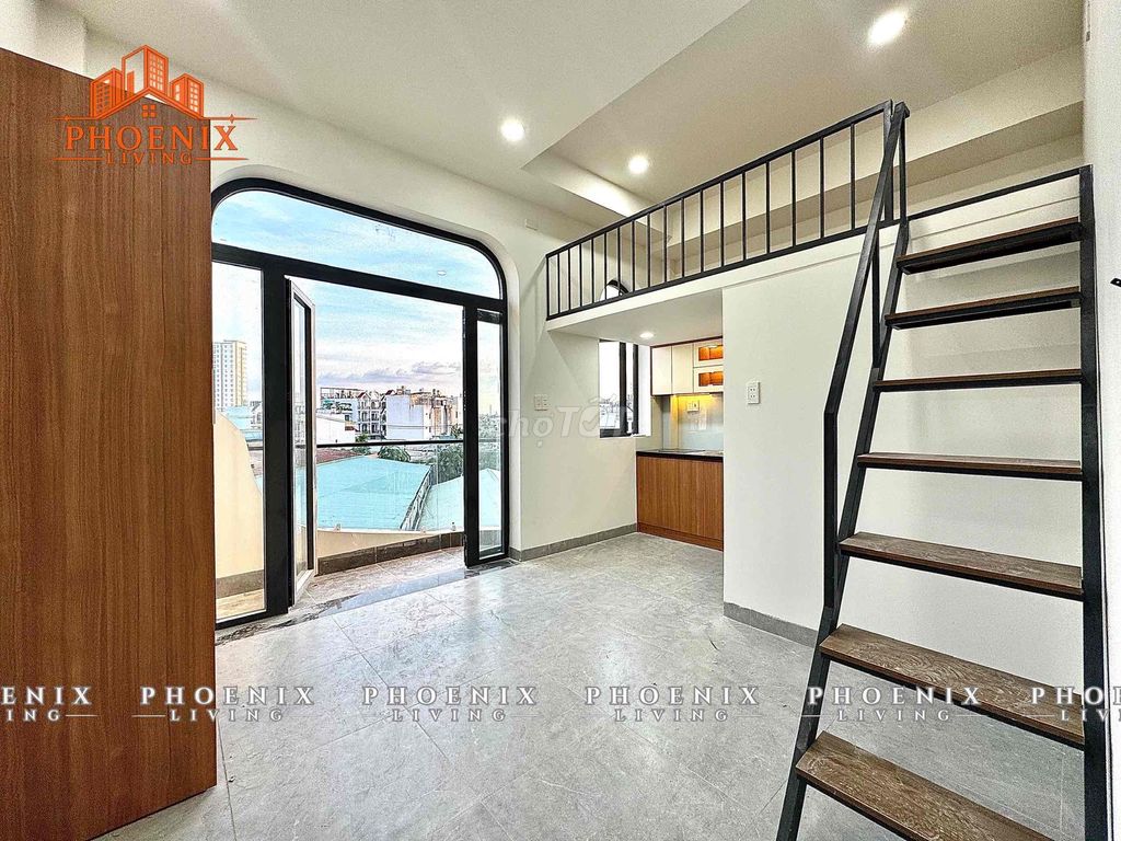 Only 100 percent built the balcony suite - full interior