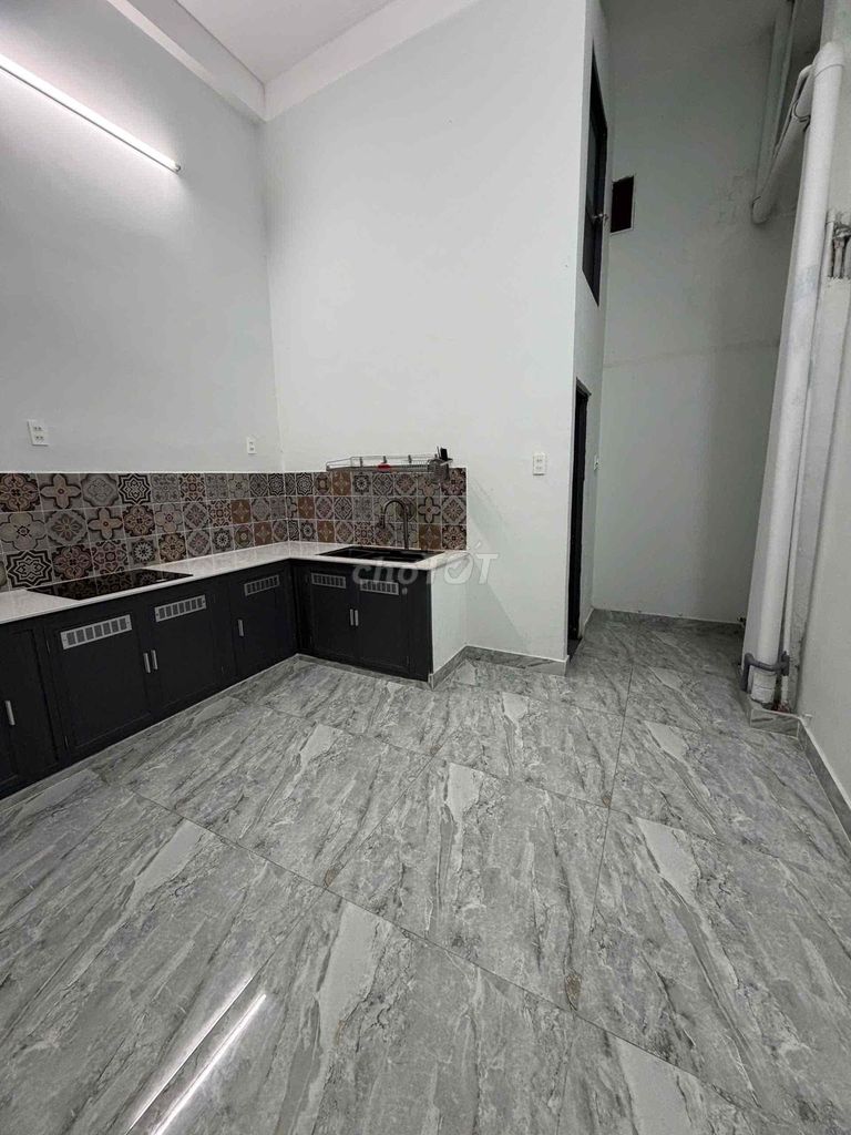 Rent the entire alleyway near the D.C.U. Park 26-Bình Thạnh