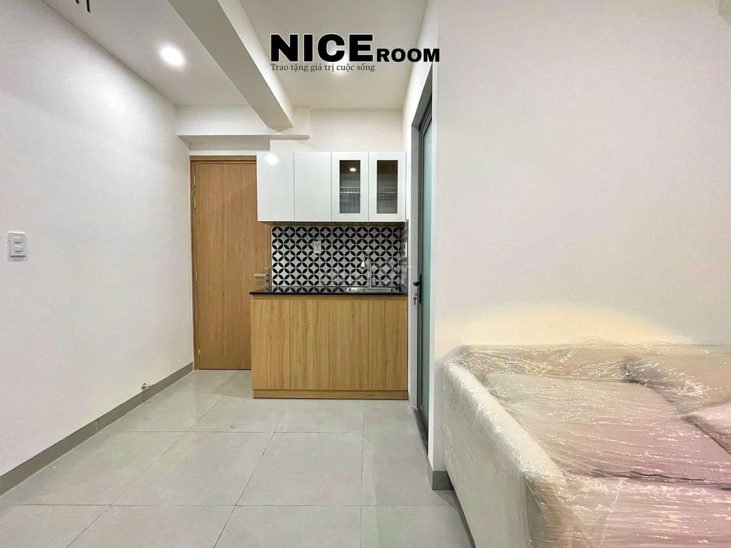 Rent a one-room room,Penthouse 2 rooftops,full interior, Bình Thạnh