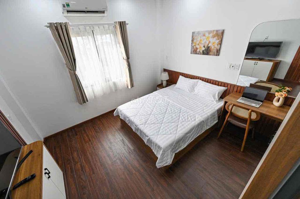 A new bedroom full of public affairs