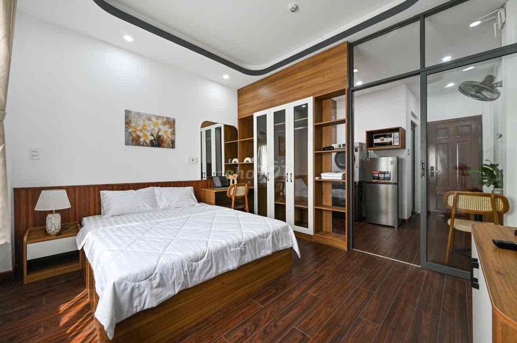 A new bedroom full of public affairs