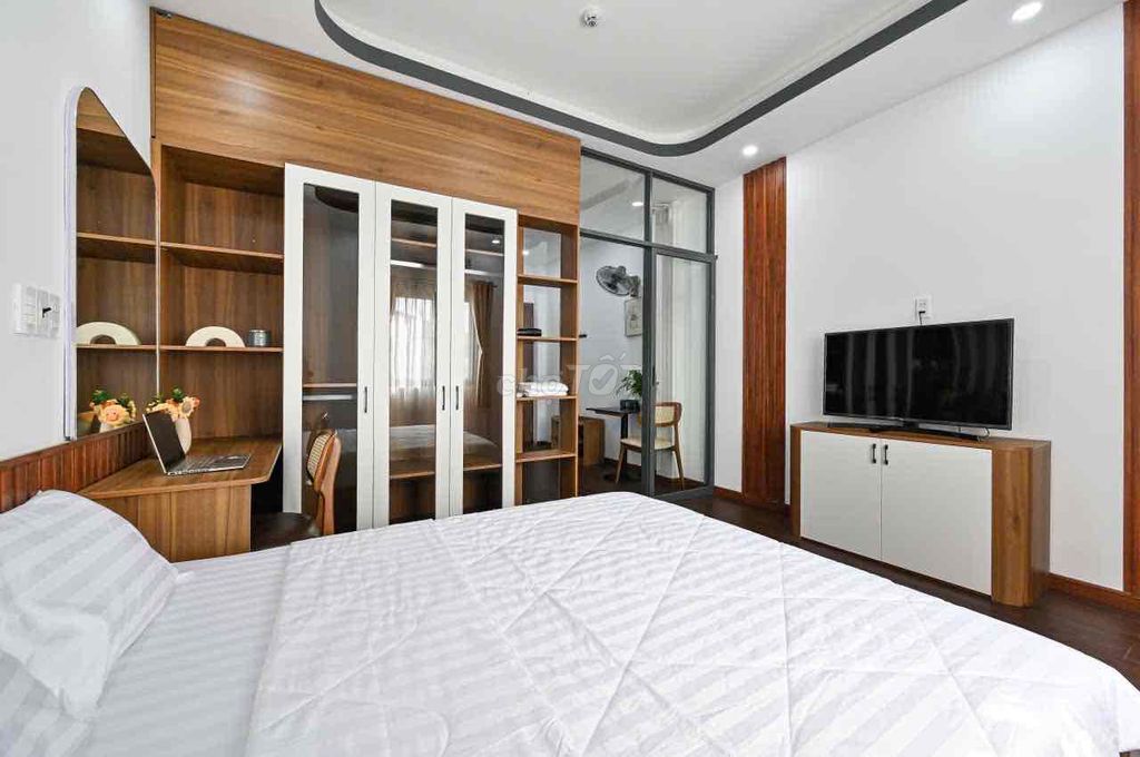 A new bedroom full of public affairs