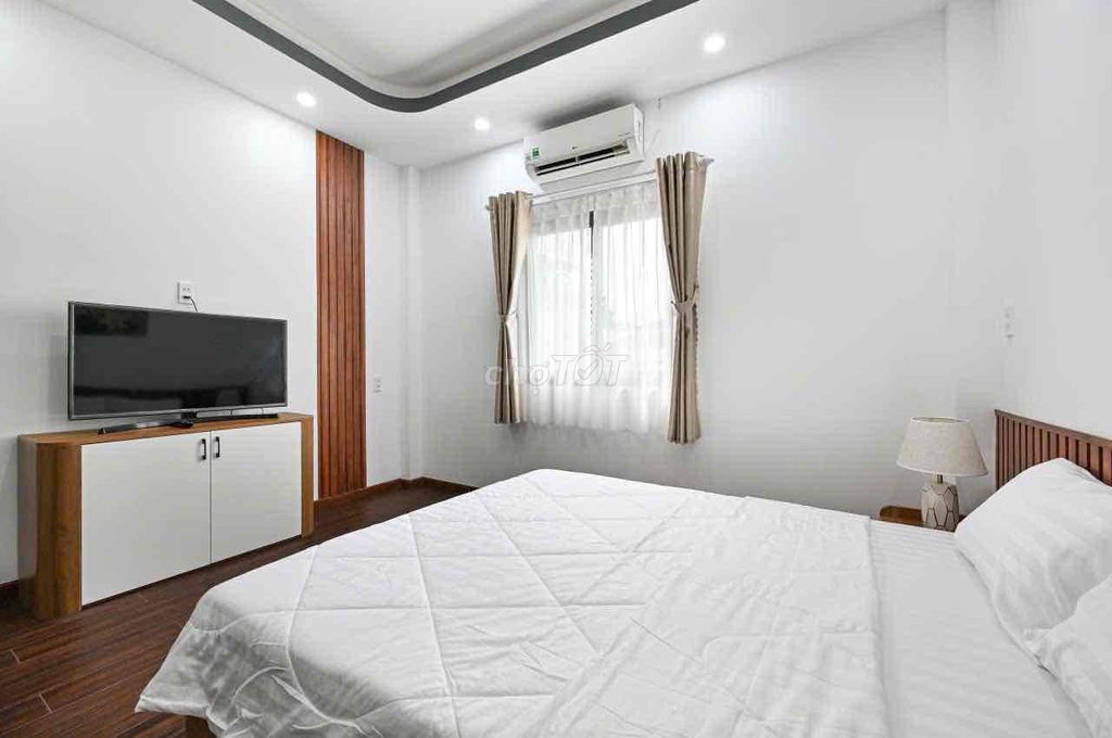 A new bedroom full of public affairs