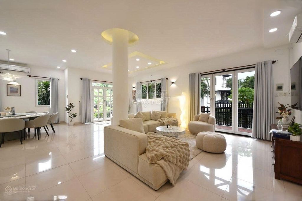 Rent the House 156/ Nguyễn Văn Hưởng, 2-Adventure:375 m2 (TRG + 2 stories)