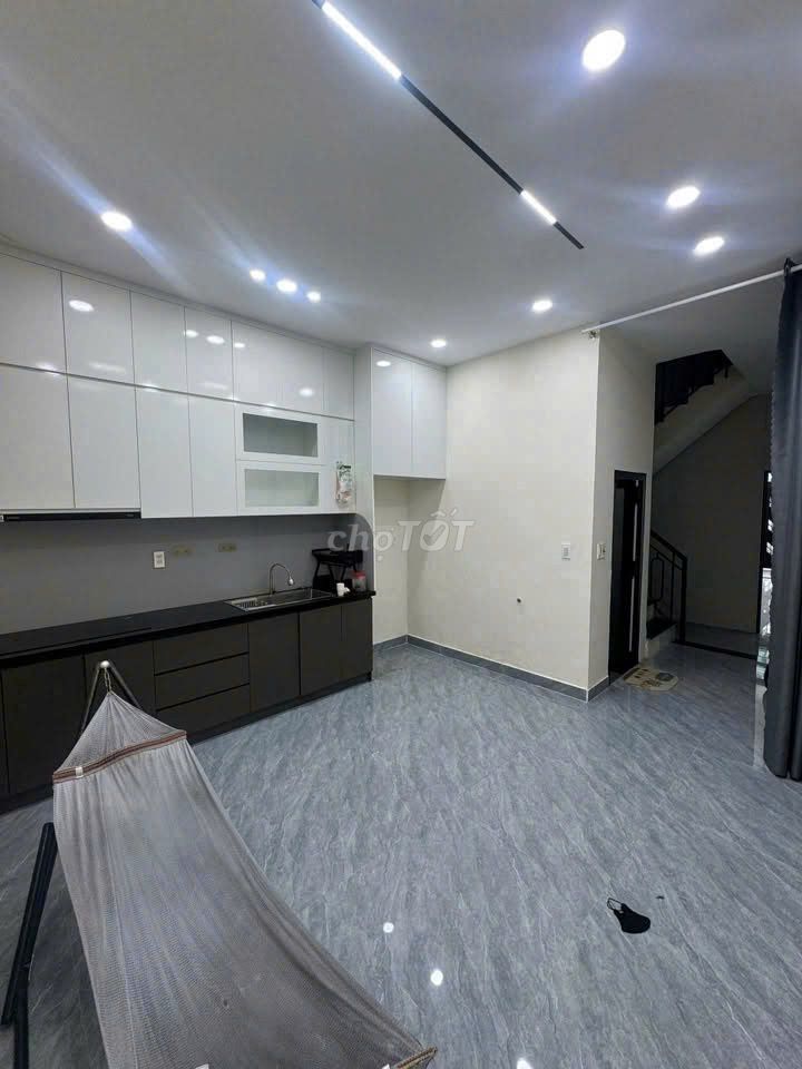 Rent an alley 1050 Quang Trung Gò Vấp 4 x 20 mm