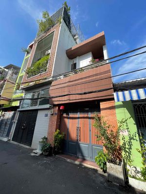Hậu Giang alleyhouse, area 4 x16 meters, 3.5 panels, basic interior.