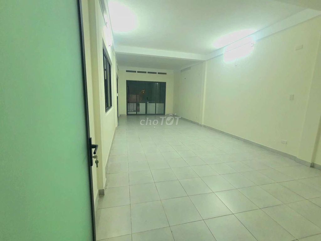 M. Market Money 4.6 X17, 1 MM 3th floor, 4 4 toilet bedrooms