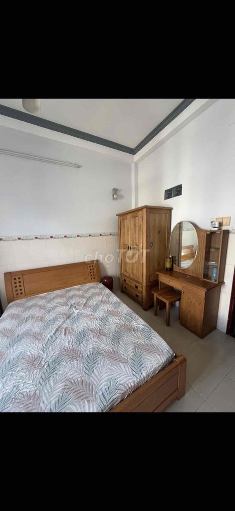 11th District Inn, electricity suite wf