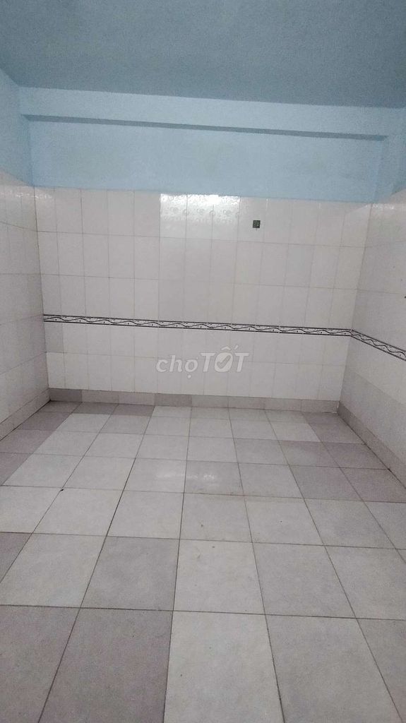 rented a central boarding room - near schools - cheap