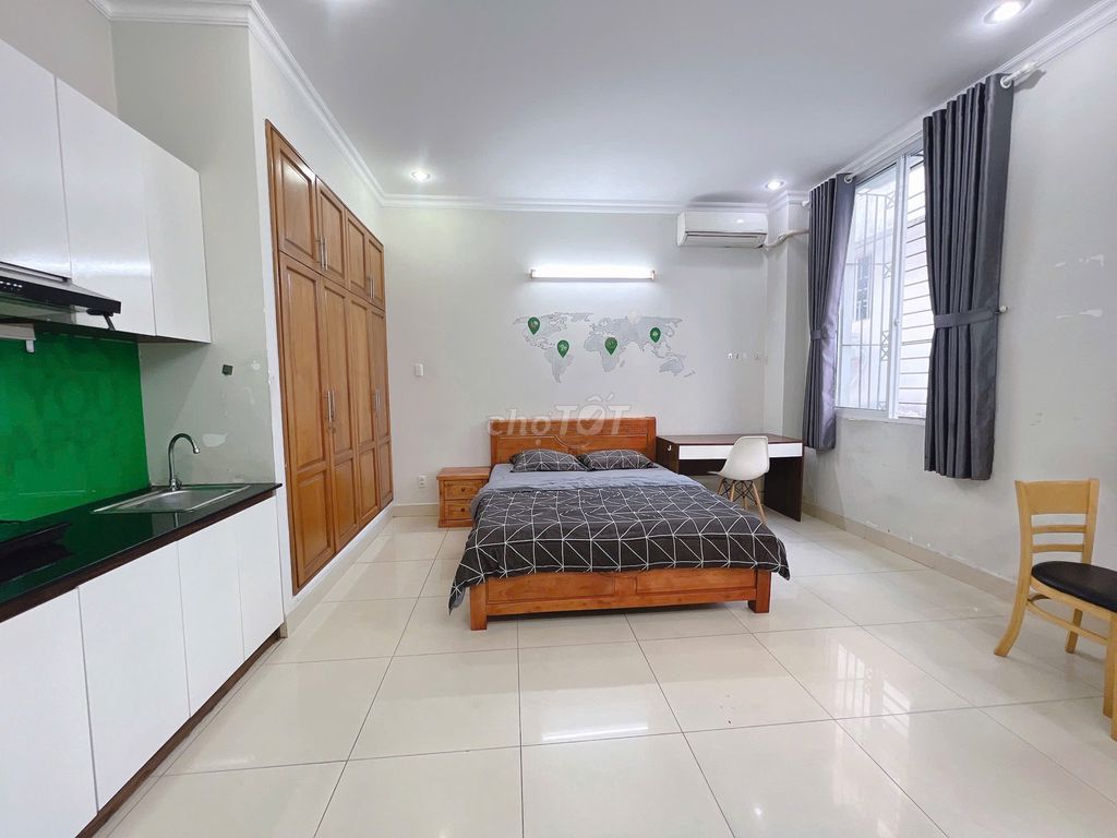 Rent a room in the apartment.