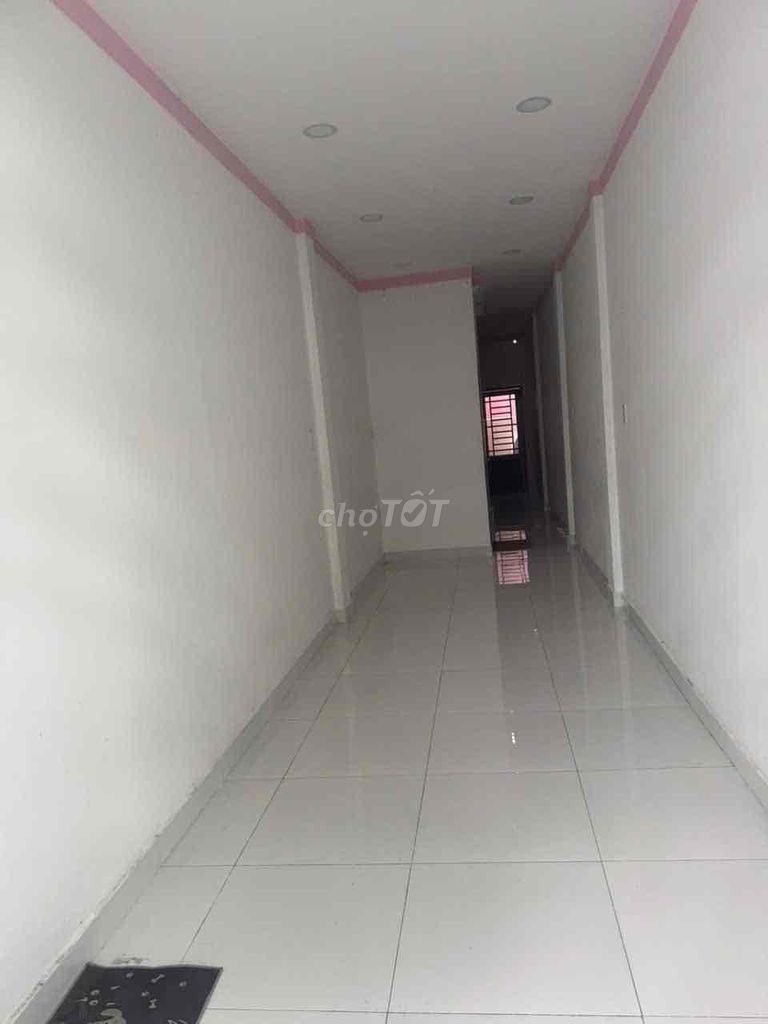 Rent an alleyway 637/ Quang Trung.