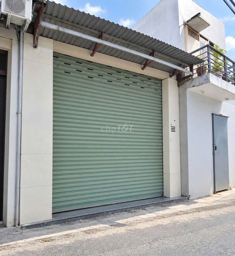 Renting the entire alley 8 meters Văn Cao 4 x20 meters at 8 million