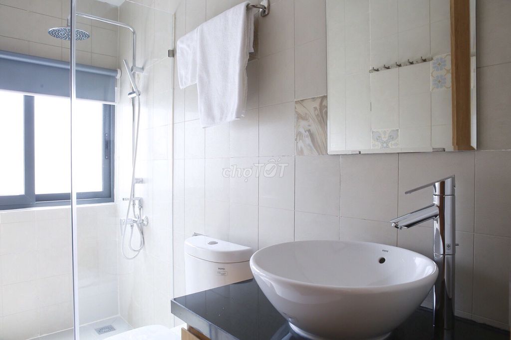 New room, full interior, security. Near the airport, CVFF