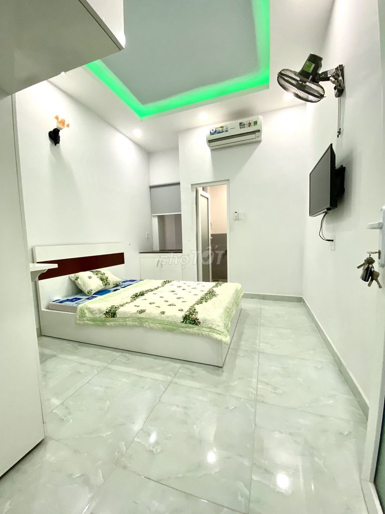 New room, full interior, security. Near the airport, CVFF