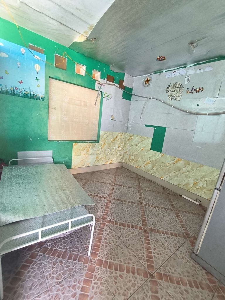 Room 1,66, 2 million tolet in, time of freedom.