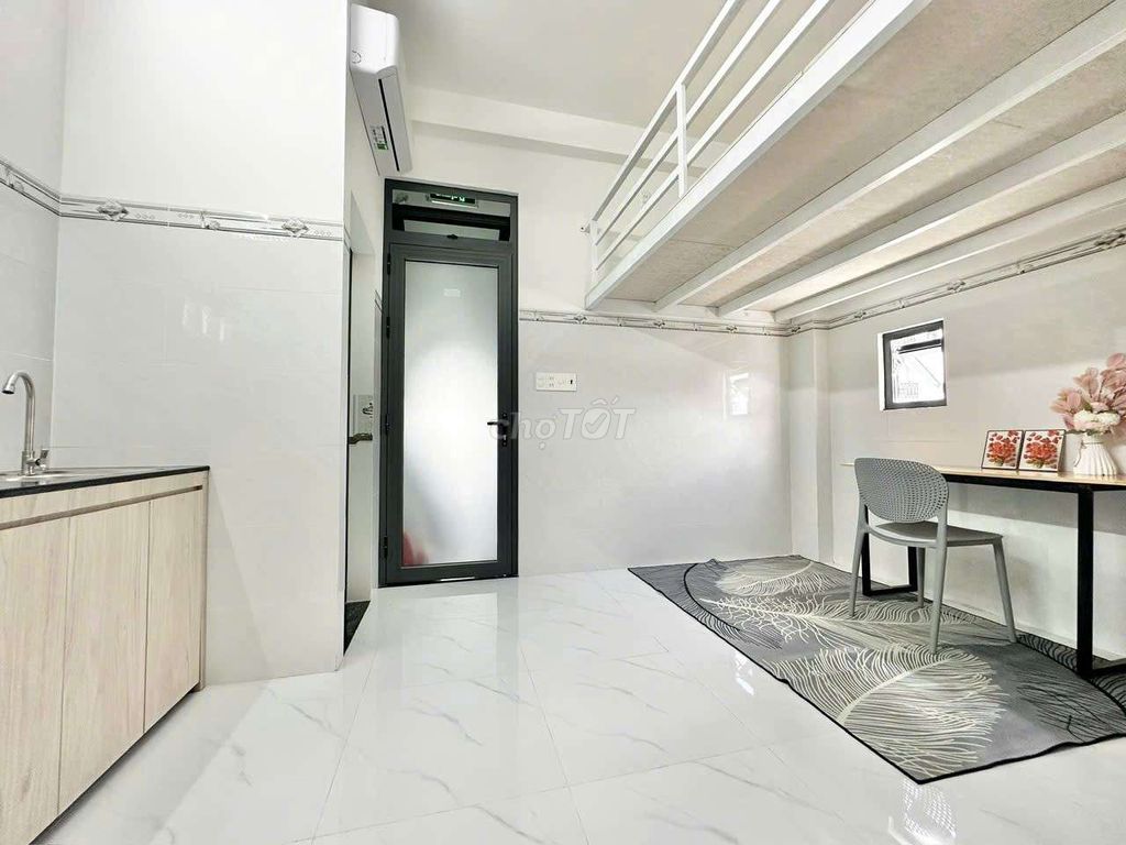 Elevator, New, Near Air Institute