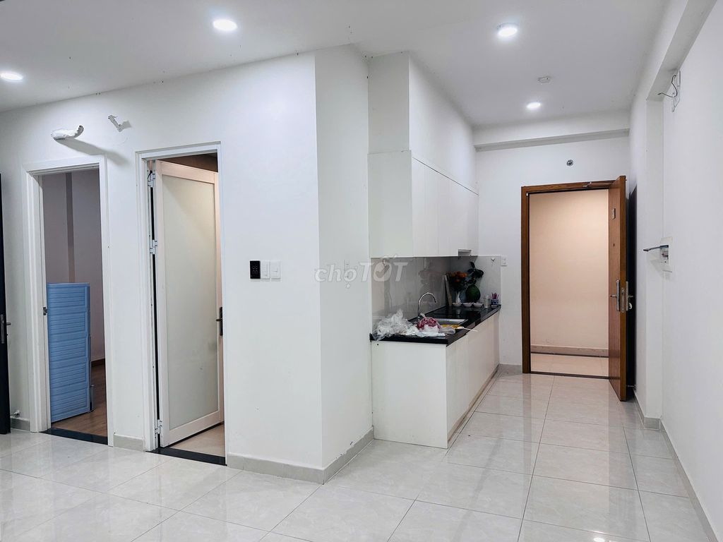 Rent Sài Gòn Intela-- two fine bedrooms, move in! Now!