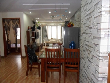 Rent Căn hộ Thuận Việt district 11, 61 meters2, there's some furniture.