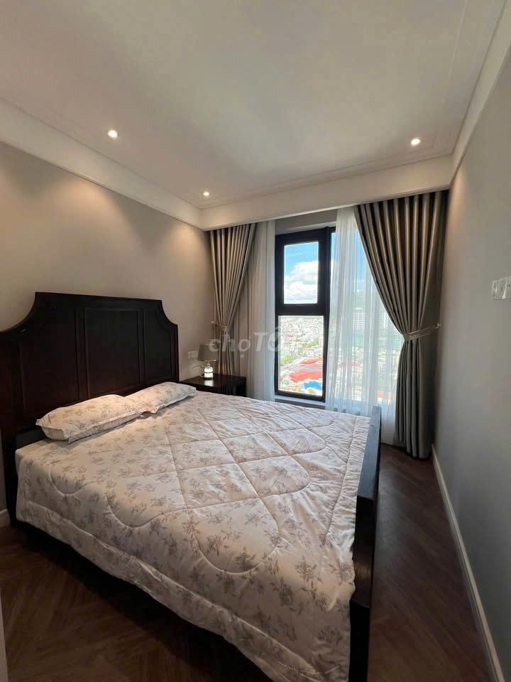 Garden Gate apartment, Hoàng Minh Giám rents two bedrooms at 17 million a month.