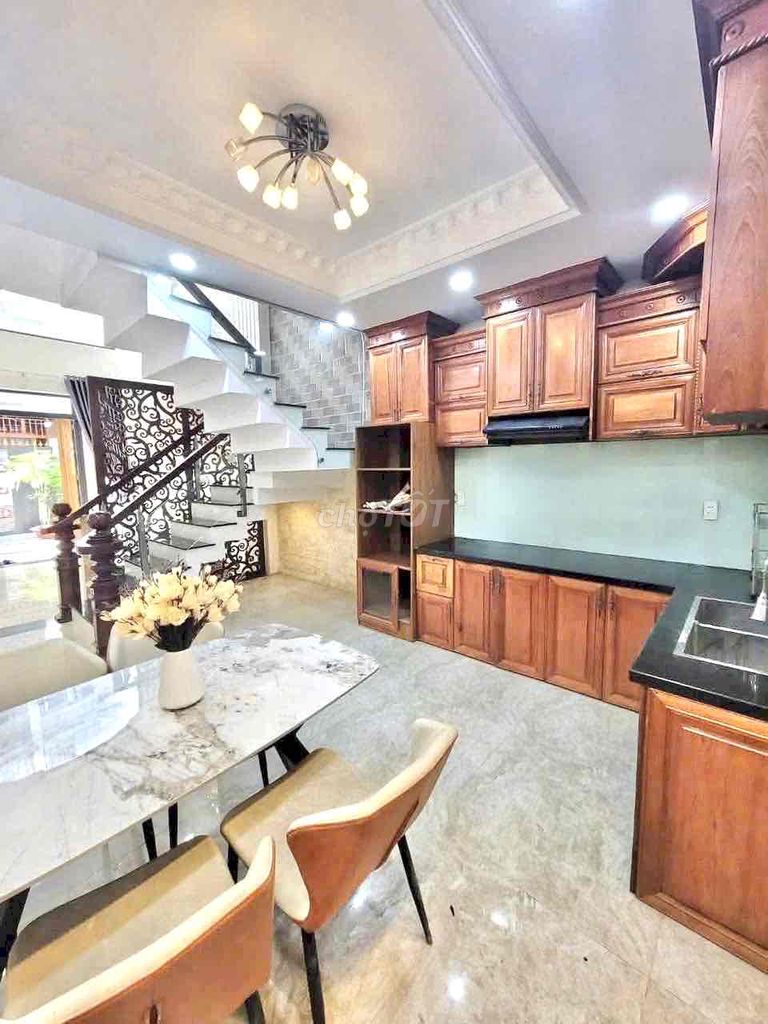 The new house has 64 meters 1 L 2 floors 5 bedrooms 6 Lê Đức Thọ alleys