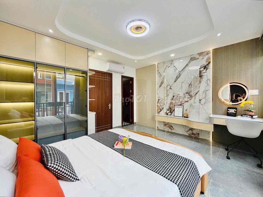 The new house has 64 meters 1 L 2 floors 5 bedrooms 6 Lê Đức Thọ alleys