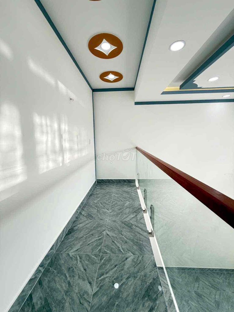 Rent the Four-four x14 house. Three bedrooms.