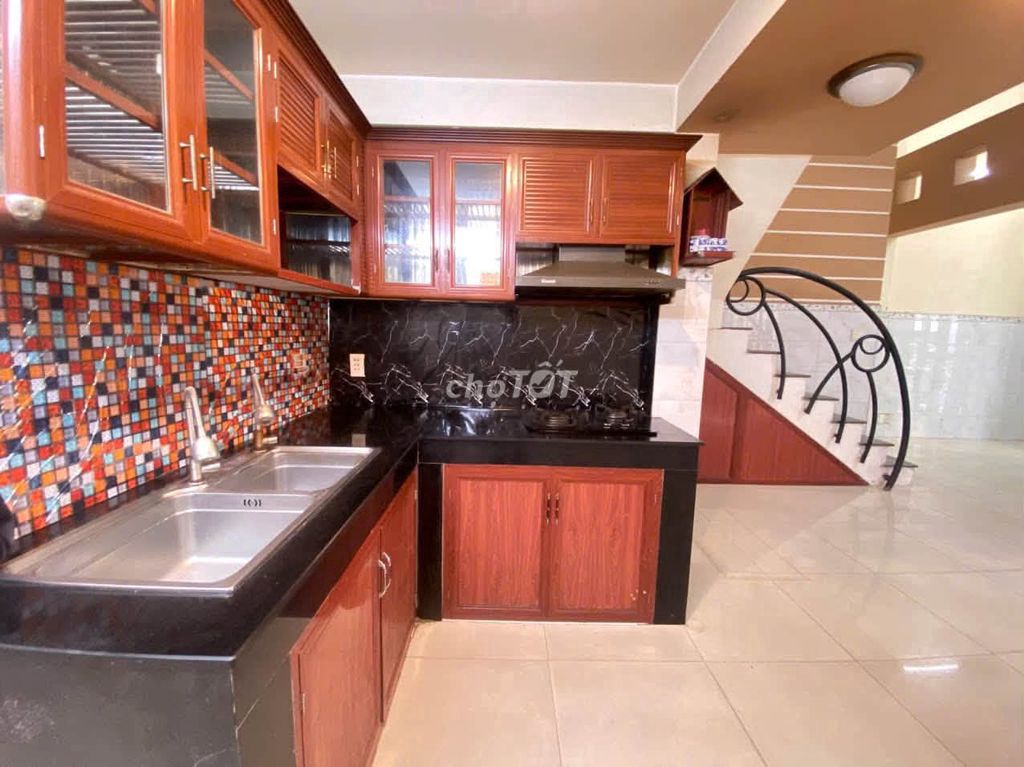 Rent your own home 40 m2 Nguyễn Thị Huỳnh Phú Nhuận 4 bedrooms