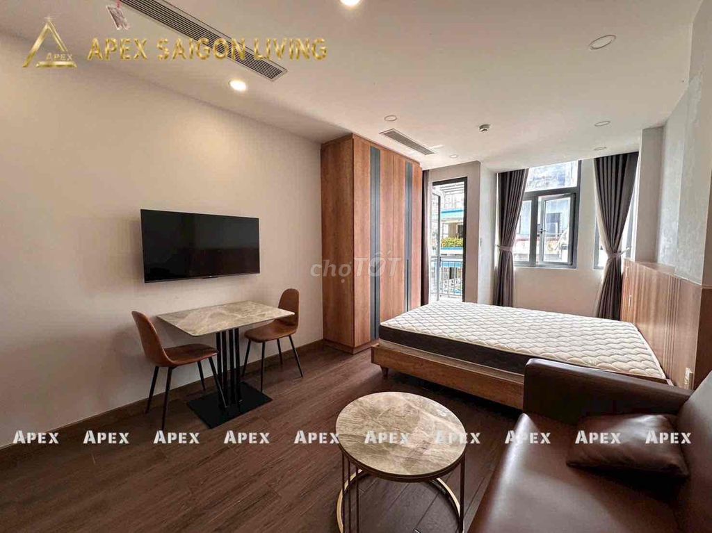 Open the service apartment full-salt balconies elevators to protect the main road.
