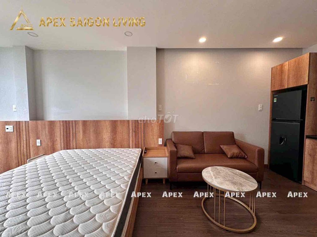 Open the service apartment full-salt balconies elevators to protect the main road.