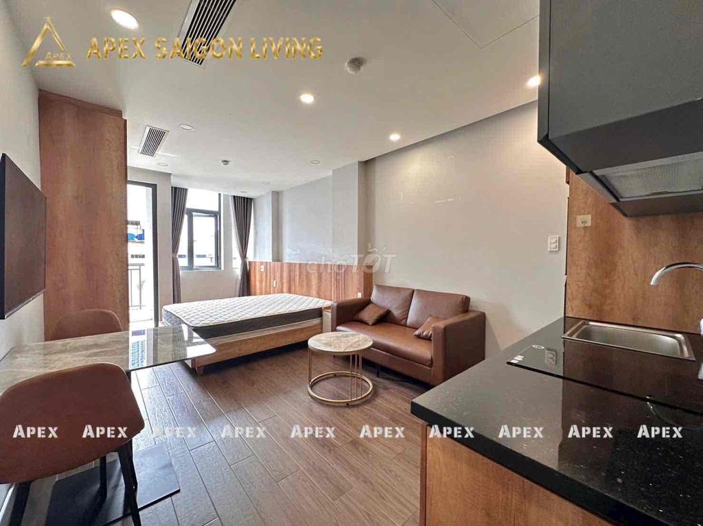 Open the service apartment full-salt balconies elevators to protect the main road.