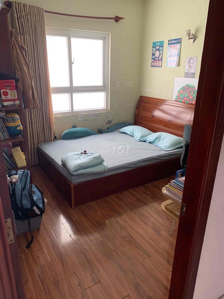 To rent peace 77 meters.