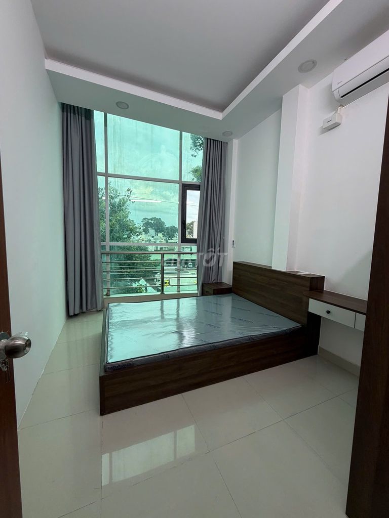 Rent a two-room new Hùng Vương District 5-Medics, private washing machine