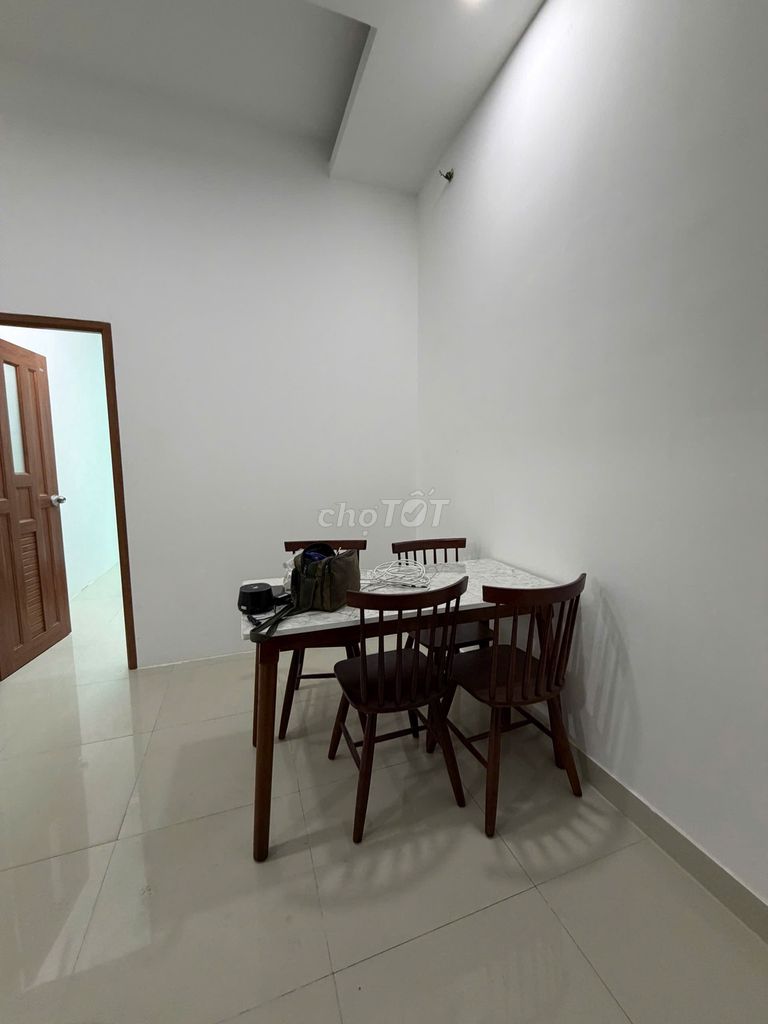 Rent a two-room new Hùng Vương District 5-Medics, private washing machine
