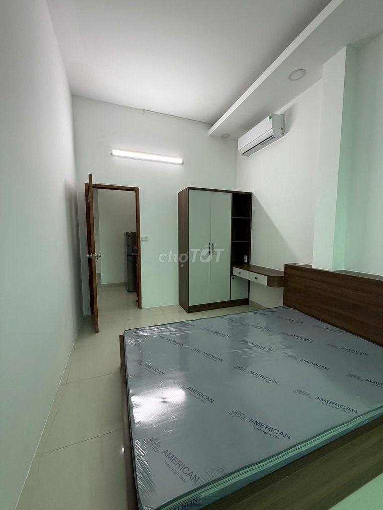 Rent a two-room new Hùng Vương District 5-Medics, private washing machine