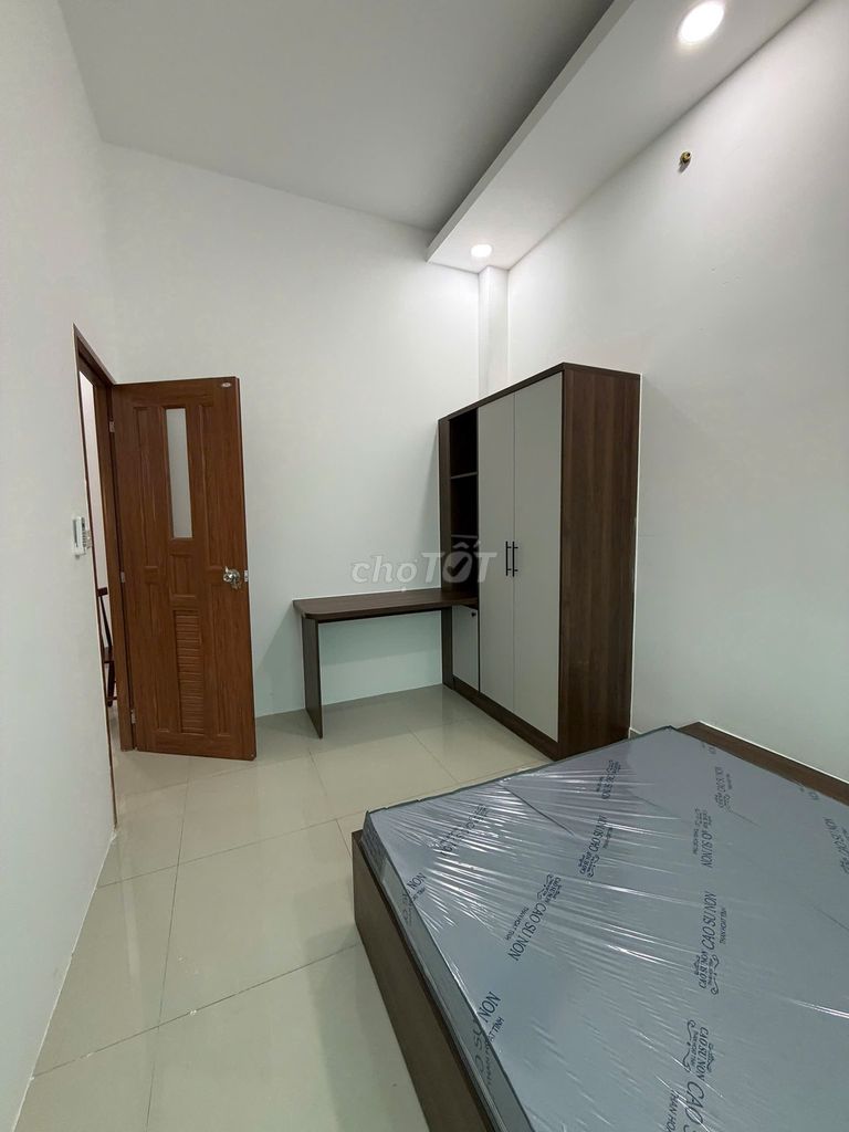 Rent a two-room new Hùng Vương District 5-Medics, private washing machine