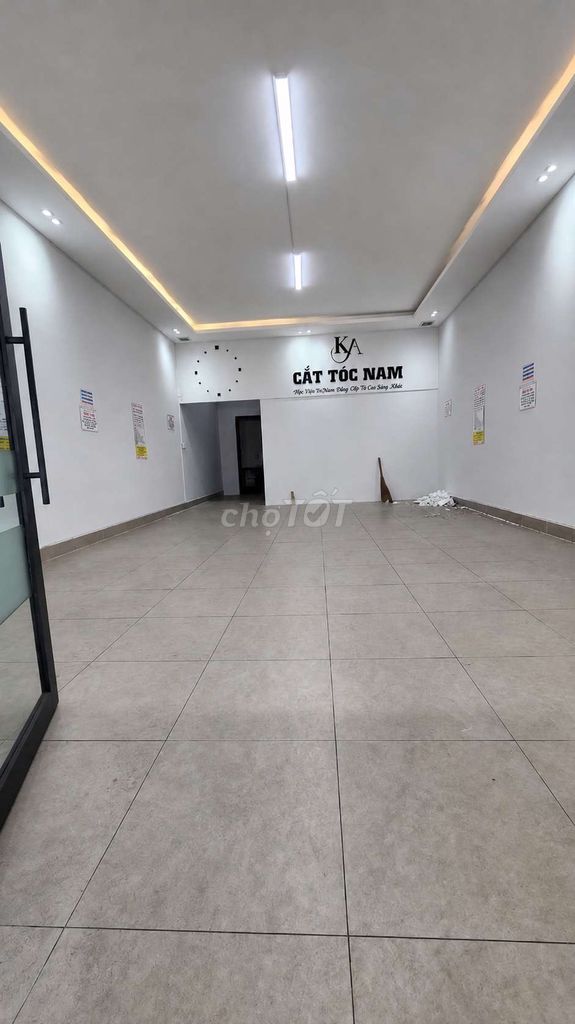 medium degree. At the same time, there's a multi-size 5 Linh Xuân, 6 X20 M square.