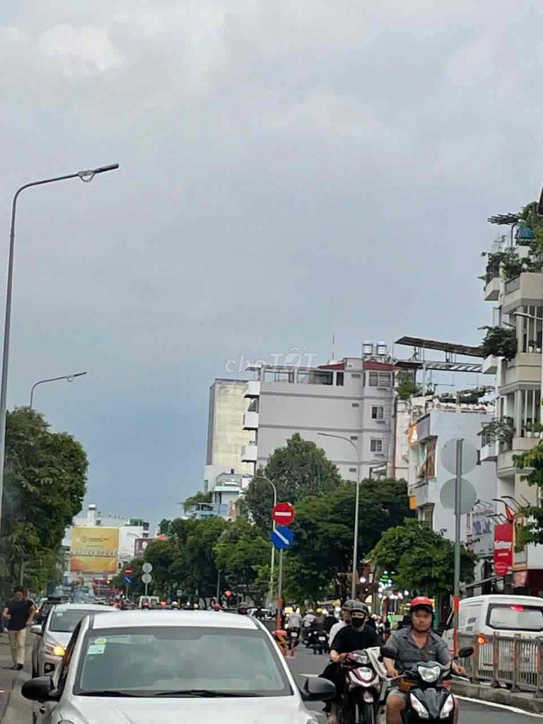 4th floor Nguyễn Thái Sơn faces bv 17577 free of crash