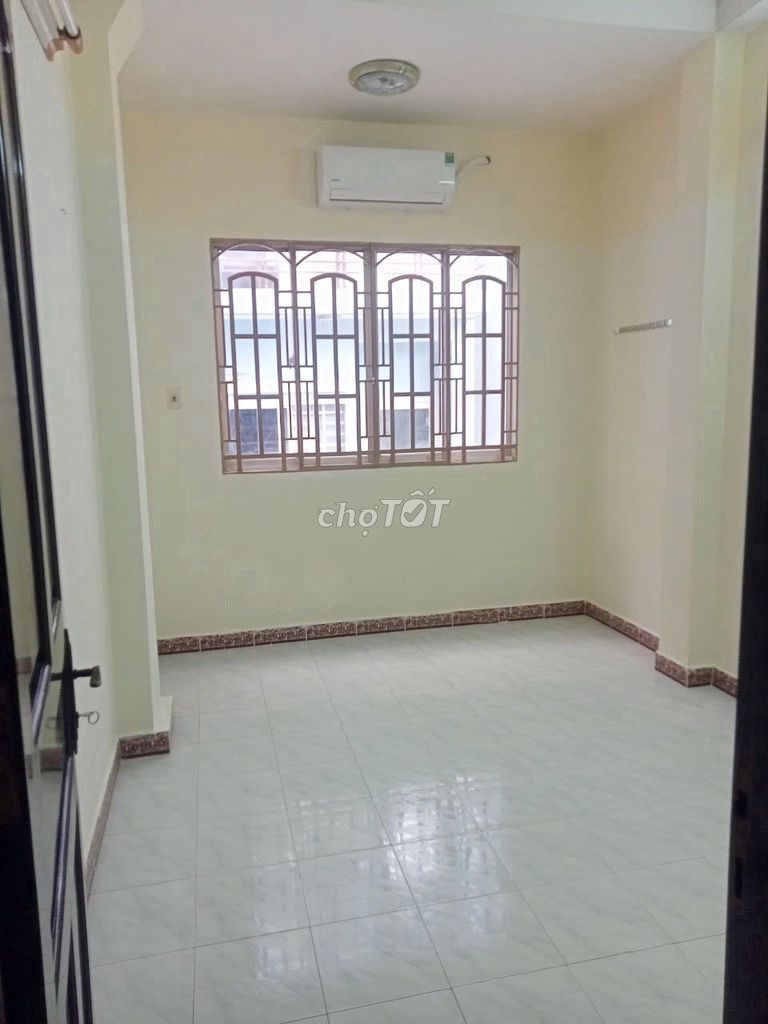 Rent Nguyễn Trãi-721 2th district.