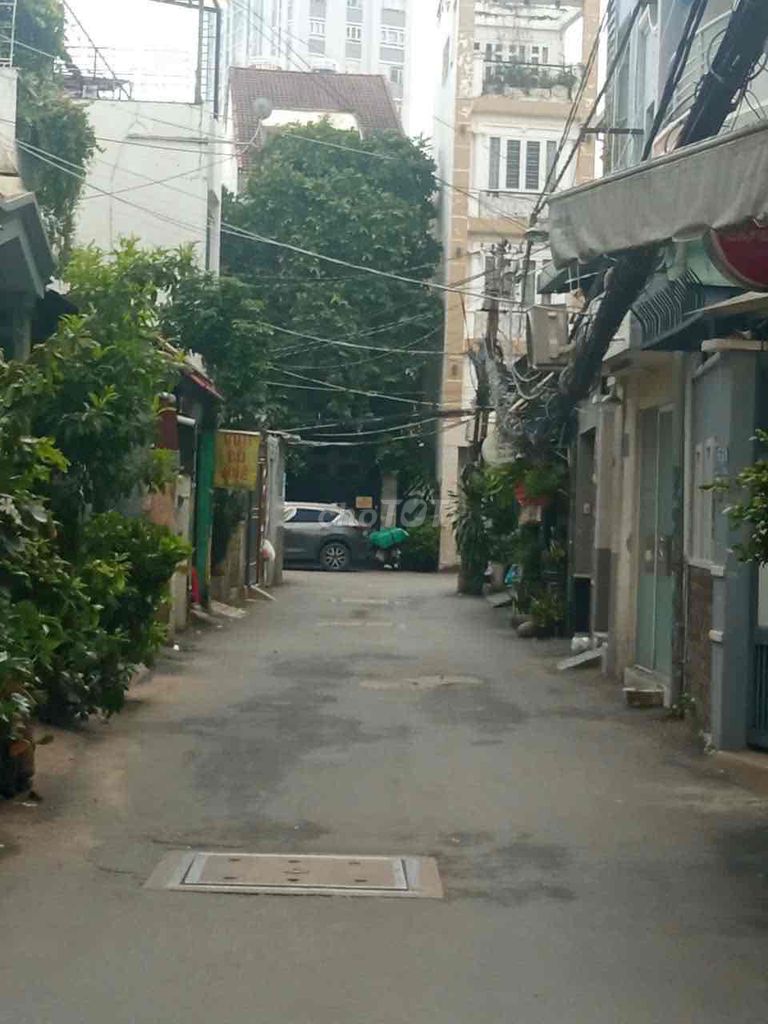 Let's rent out the hx and download Nơ Trang Long.