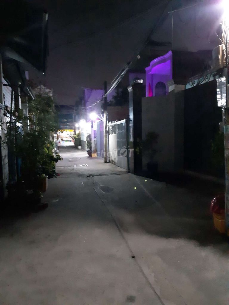 We need to rent the Matilda Alley. We need to get the men in peace.
