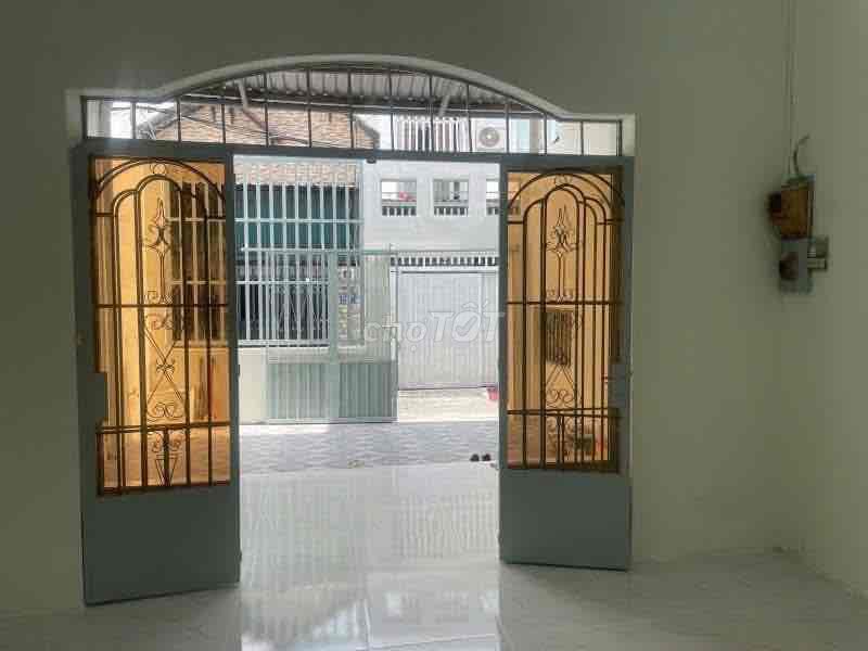 Rent 80 M. 2 bedrooms near Phạm Văn Đồng.