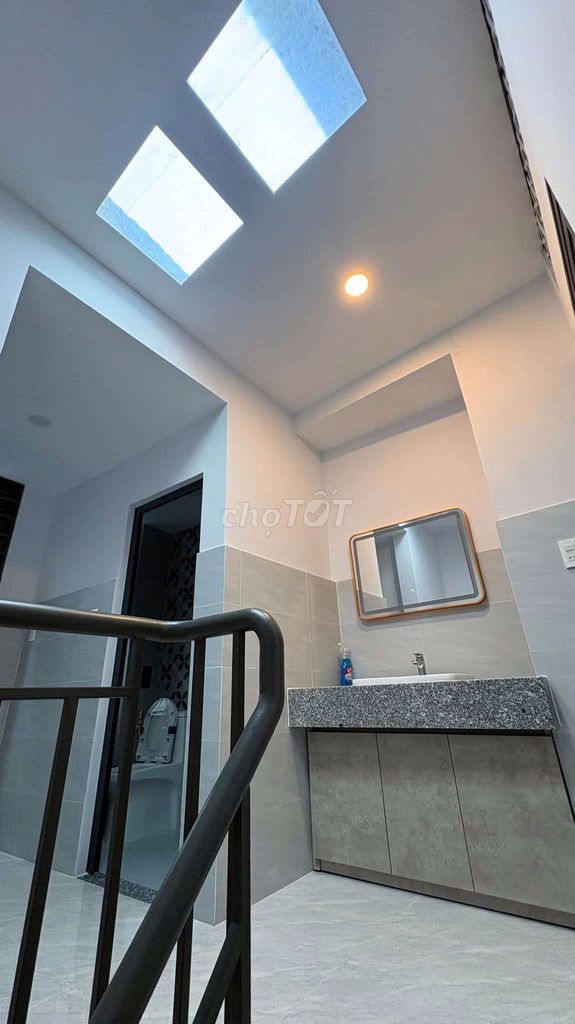 18 million in cash. 3-014 M, 2 Trần Khắc Chân bedrooms.
