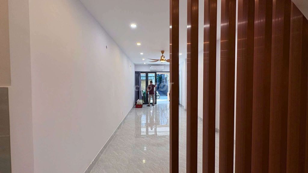 18 million in cash. 3-014 M, 2 Trần Khắc Chân bedrooms.