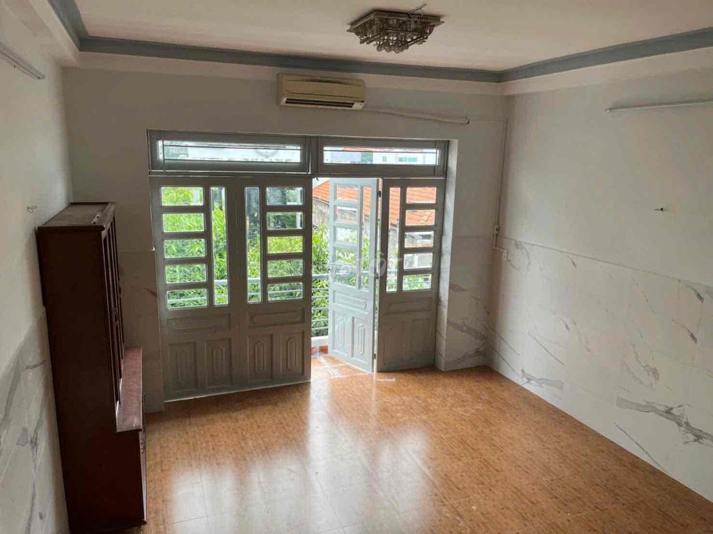 Rent the original apartment - 4 autoways near the coast