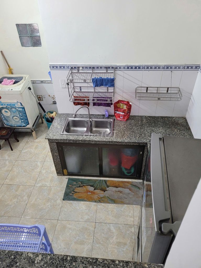 Rent the original P house. Thới An, interior.