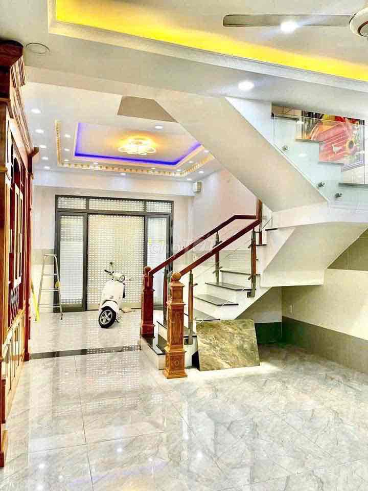 Fourth floor bedroom 5 toilets 151 Union 4-5. bhh B Bình Tân